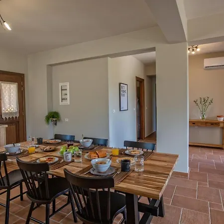 Citrus House Апартаменты Razata