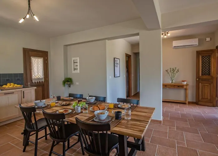 Citrus House Apartamento Razáta